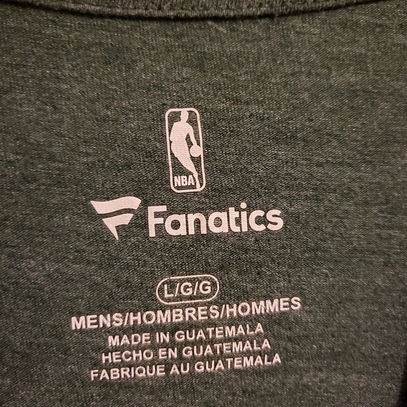 Fanatics Olive Green 'Fear the Deer' Graphic Tee Milawukee Bucks Womans Large - Picture 3 of 4